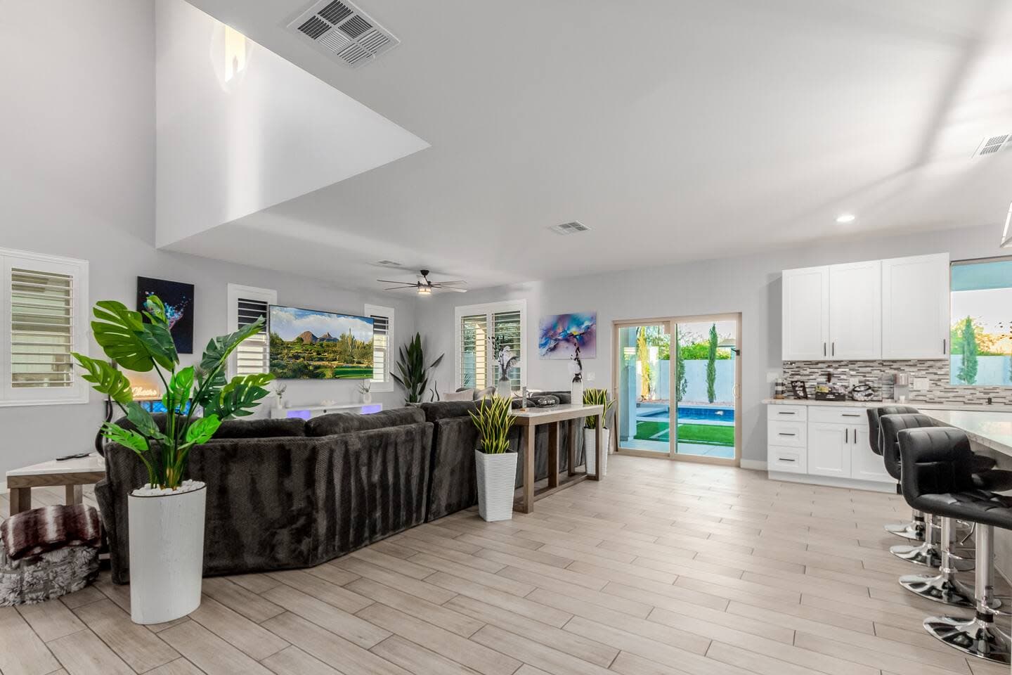Modern Desert Oasis, photo 14